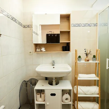 Le Chic Urbain - Hopitaux Facultes - Chateau D'o - Free Parking Apartment